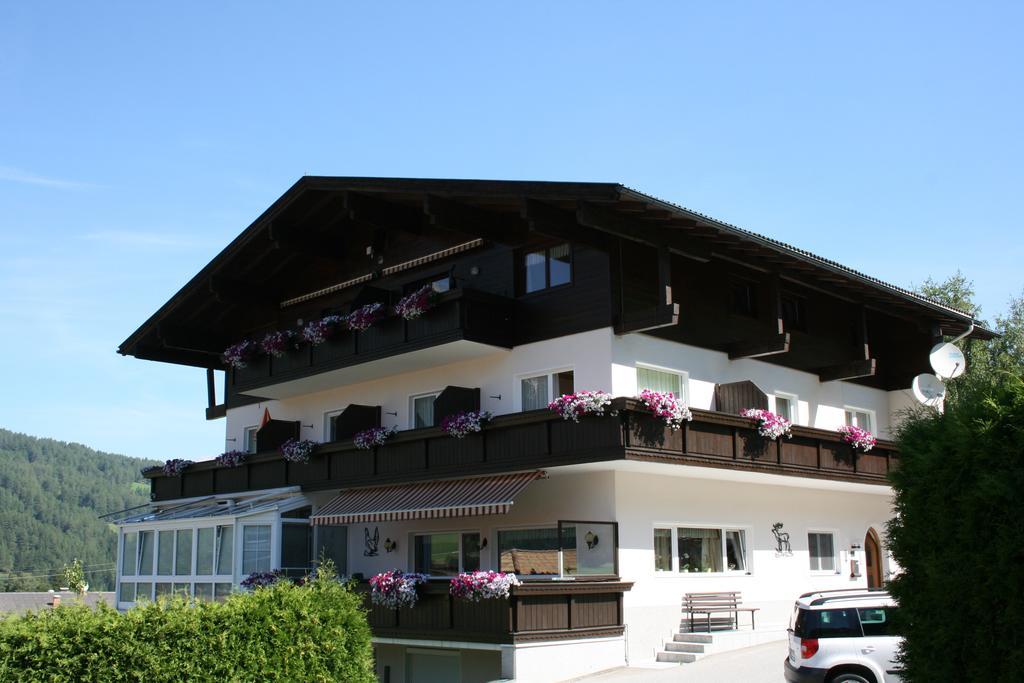 Haus Hubertus Hotel Mieders Luaran gambar