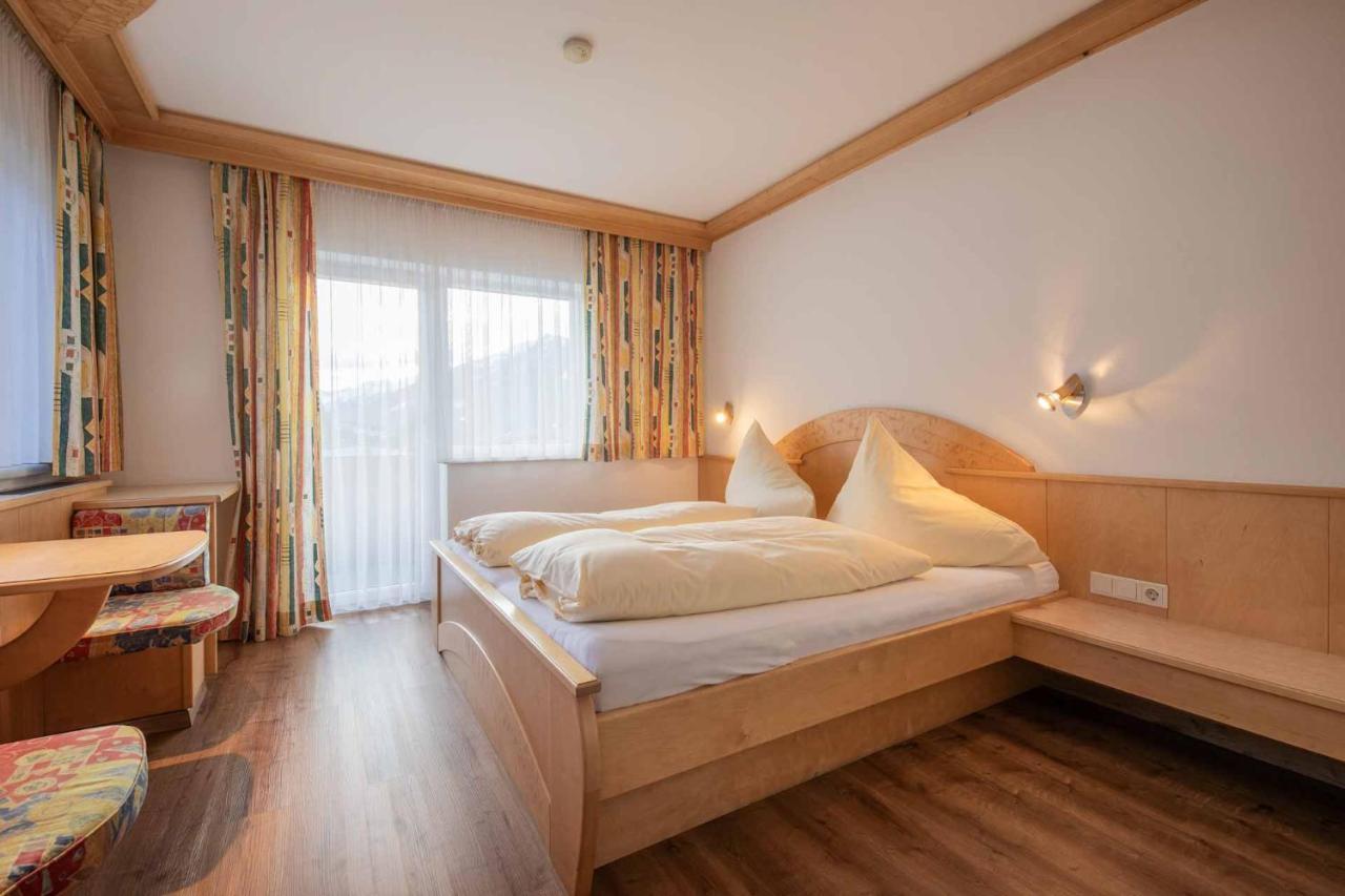 Haus Hubertus Hotel Mieders Luaran gambar
