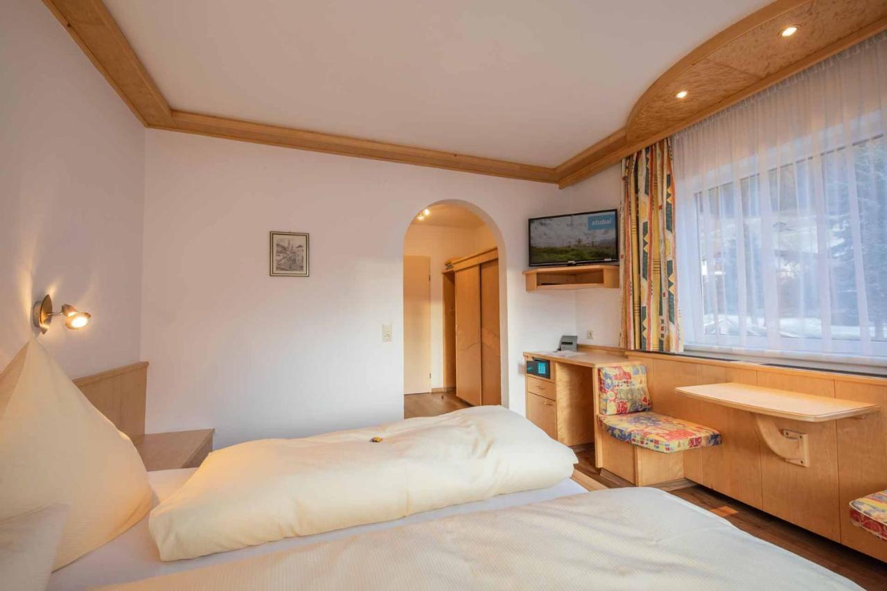 Haus Hubertus Hotel Mieders Luaran gambar